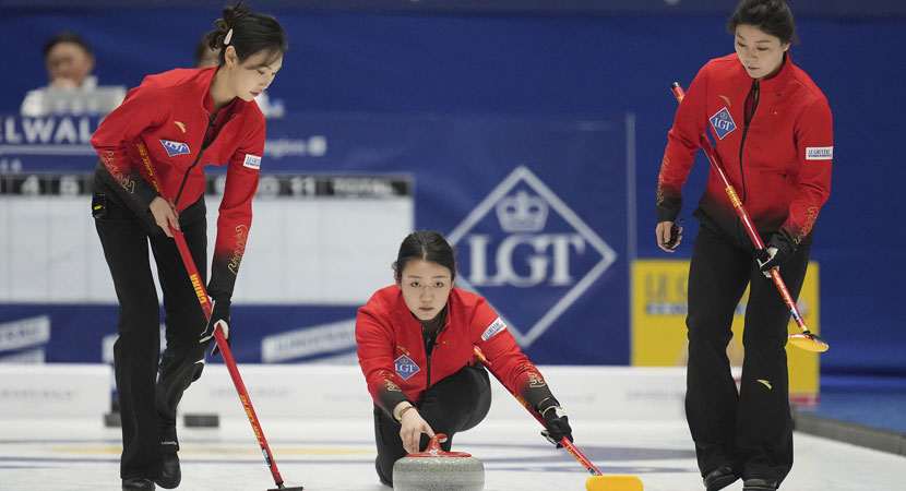 上的人员配 上的人员配